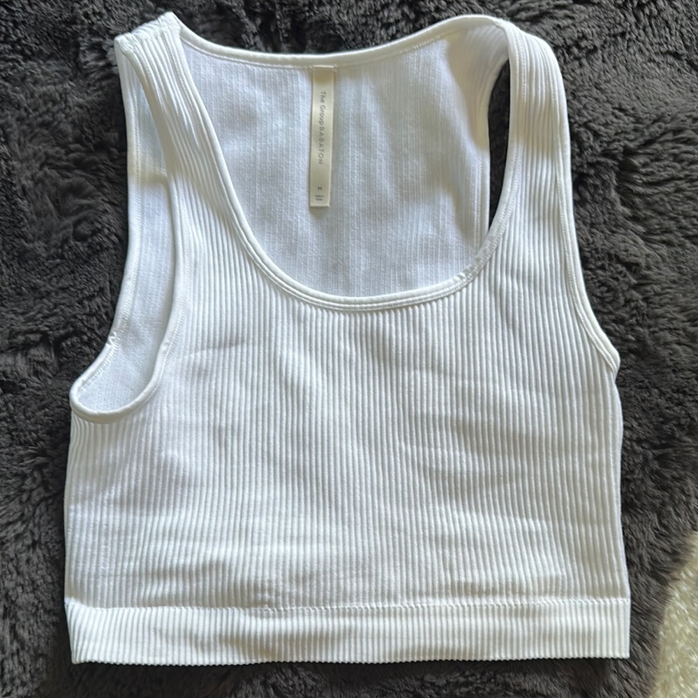 Babaton White Ribbed Crop Tank Top